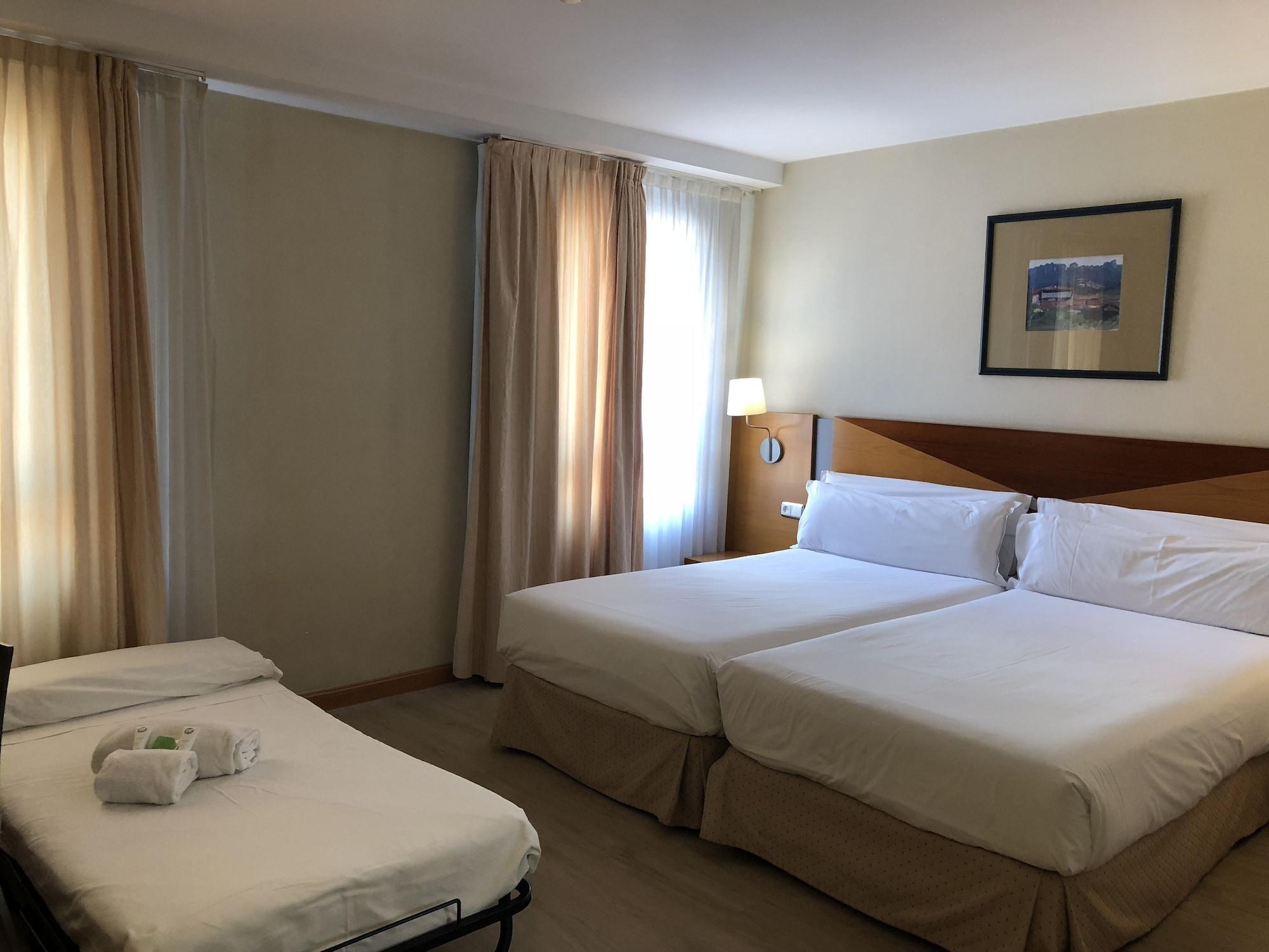 Oca Villa De Aviles Hotel Ngoại thất bức ảnh