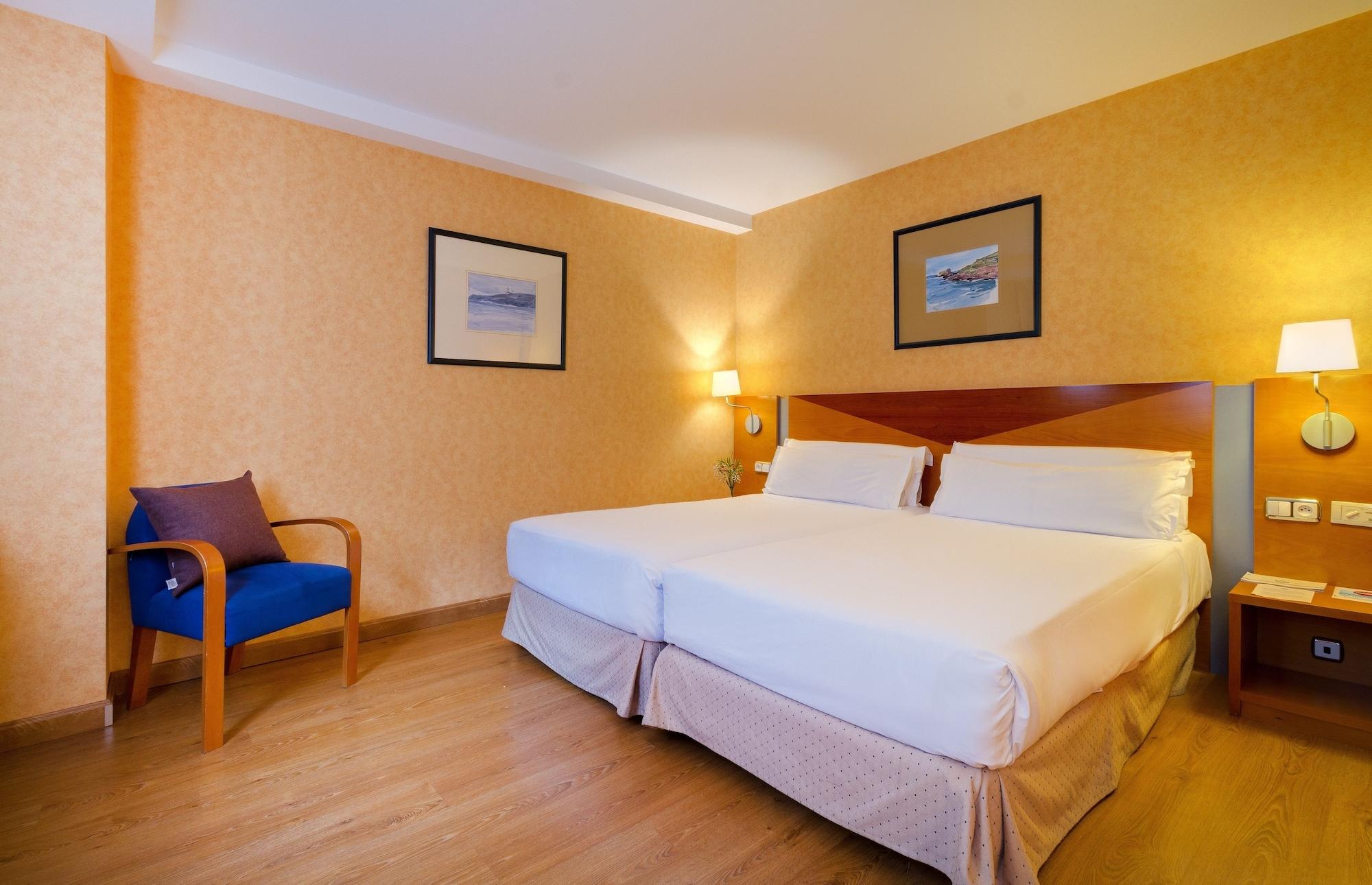 Oca Villa De Aviles Hotel Ngoại thất bức ảnh